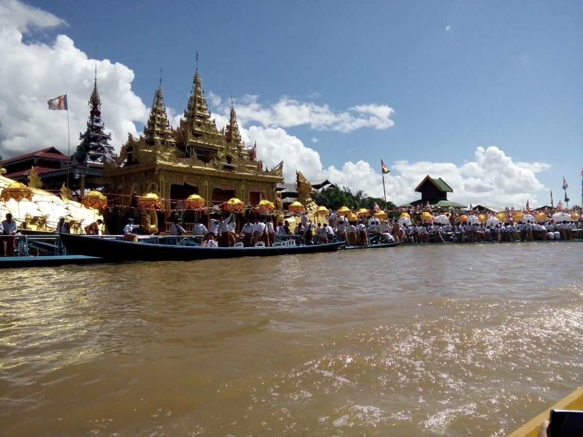 The Hotel Emperor-Inle Nyaung Shwe Buitenkant foto