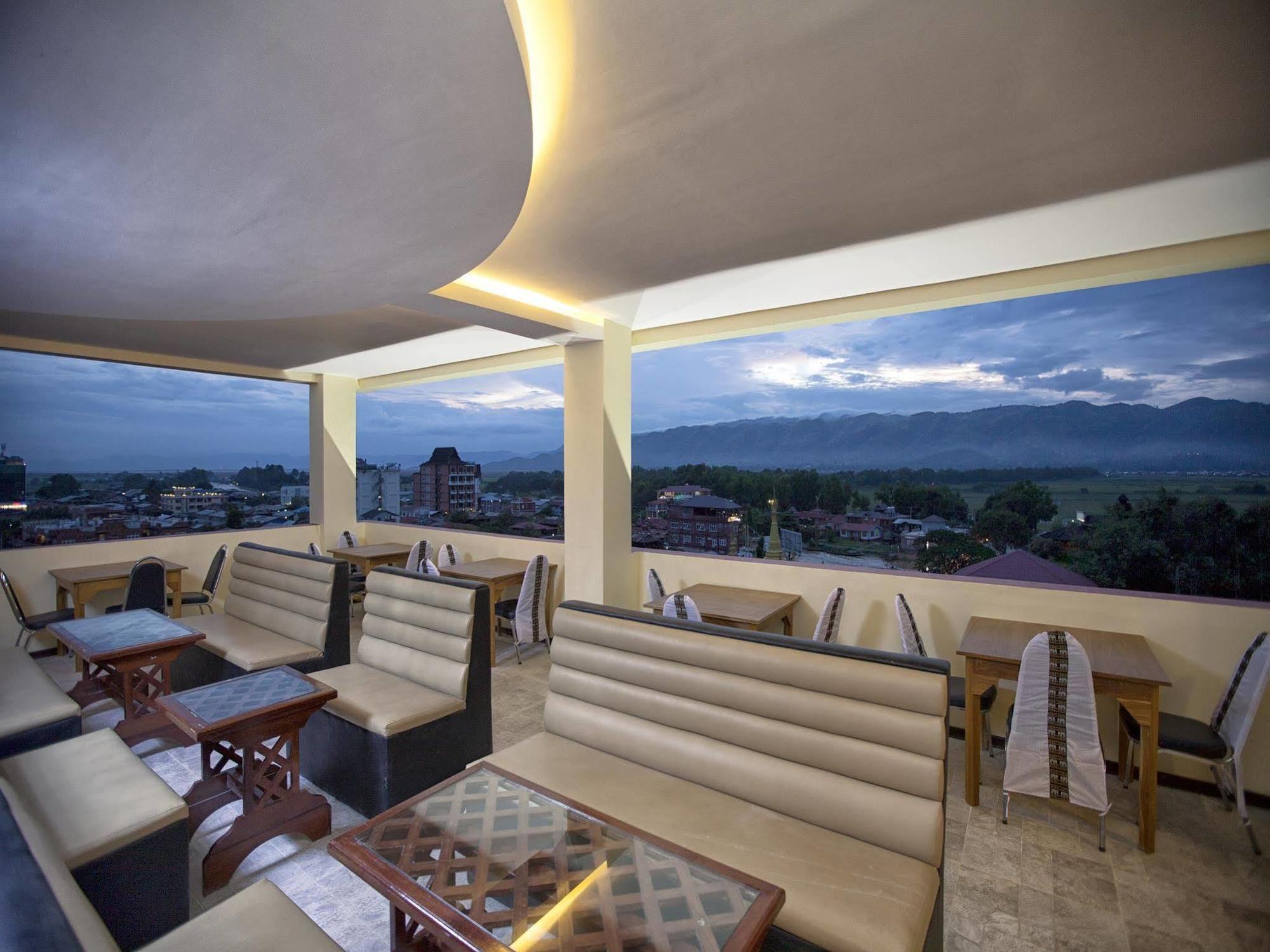 The Hotel Emperor-Inle Nyaung Shwe Buitenkant foto